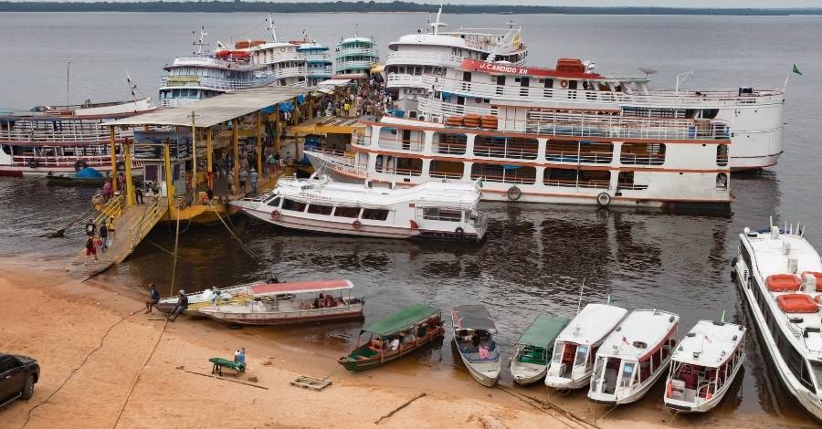 viagem-de-barco-rio-amazonas