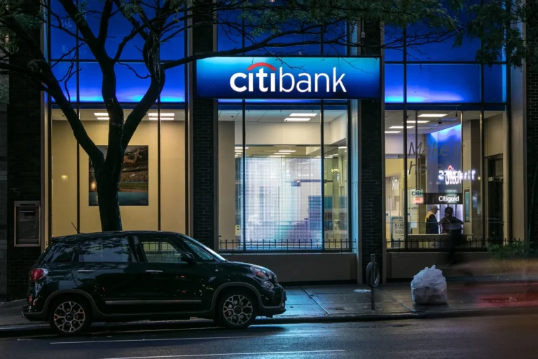 Discover the CitiBank App